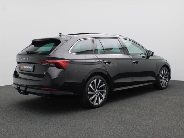 Skoda OCTAVIA Combi 1.4 TSI iV PHEV Business Edition Plus 204PK DSG Pano-Schuifdak, Leder, Trekhaak, Head-Up Display, Memorystoel, Virtual Pedal, 18" LM Velgen, Keyless, Matrix LED-Verlichting