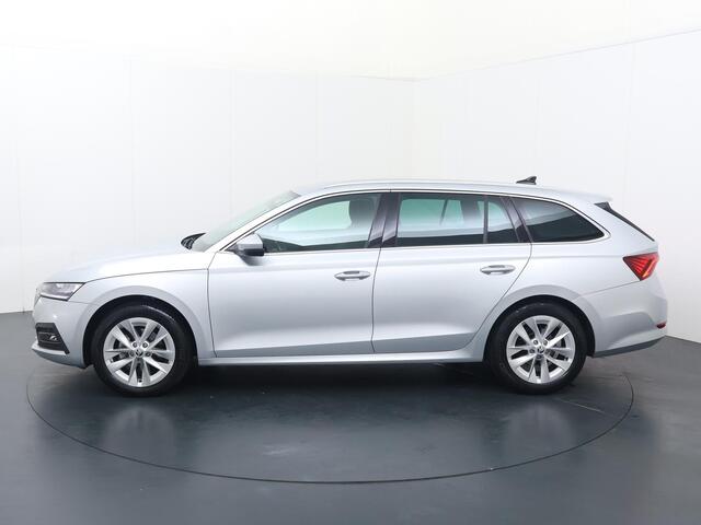 Skoda OCTAVIA Combi 1.0 TSI Business Edition | 110 PK | Cruise control | Climate control | LED verlichting | Apple Carplay/Android Auto |