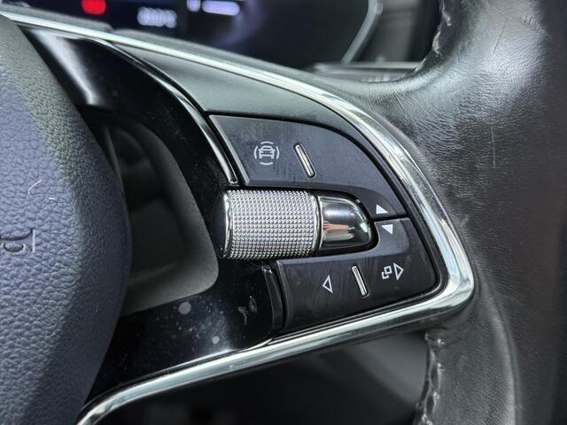 Skoda OCTAVIA Combi 1.0 TSI Business Edition | 110 PK | Cruise control | Climate control | LED verlichting | Apple Carplay/Android Auto |