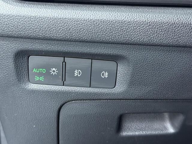 Skoda OCTAVIA Combi 1.0 TSI Business Edition | 110 PK | Cruise control | Climate control | LED verlichting | Apple Carplay/Android Auto |