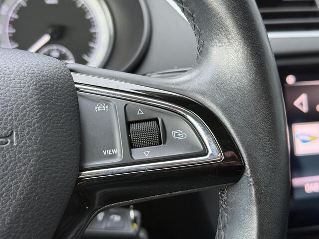 Skoda OCTAVIA Combi 1.0 TSI Greentech Business Edition / Stoel Verwarming / Cruise / Navigatie / Apple Carplay&Android Auto / Parkeersensoren V+A /