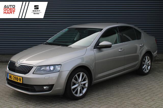 Skoda OCTAVIA 1.4 TSI Greentech Style Business Trekhaak Xenon CarPlay Canton
