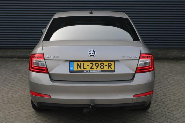 Skoda OCTAVIA 1.4 TSI Greentech Style Business Trekhaak Xenon CarPlay Canton
