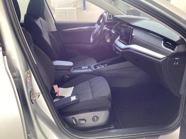 Skoda OCTAVIA Combi 1.4 TSI iV PHEV Business Edition Plus / Trekhaak / Head Up / Adaptief onderstel