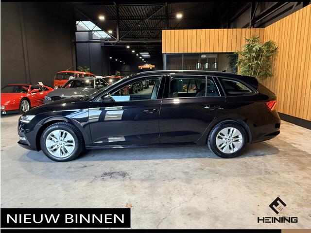 Skoda OCTAVIA Combi 1.0 TSI Business Edition. Navi. Apple-carplay.Trekhaak. Dealer onderhouden met NAP