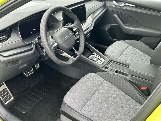 Skoda OCTAVIA Sportline Business 1.5 TSI m-HEV 110 kW / 150 PK Combi | 19'' Lichtmetalen Velgen | Trekhaak wegklapbaar | Winterpakket |