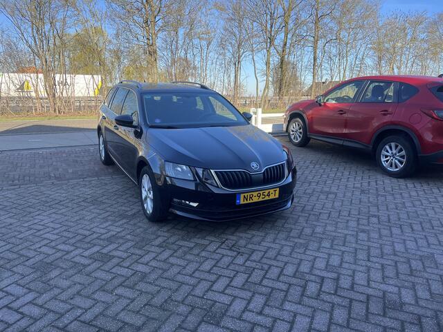 Skoda OCTAVIA Combi 1.0 TSI Greentech Ambition Business TREKHAAK CRUISE NAVI CARPLAY