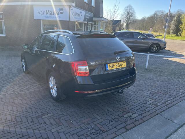 Skoda OCTAVIA Combi 1.0 TSI Greentech Ambition Business TREKHAAK CRUISE NAVI CARPLAY