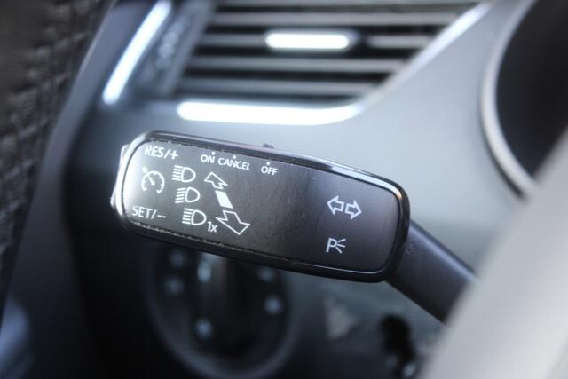 Skoda OCTAVIA Combi 1.0 TSI Greentech Ambition Business