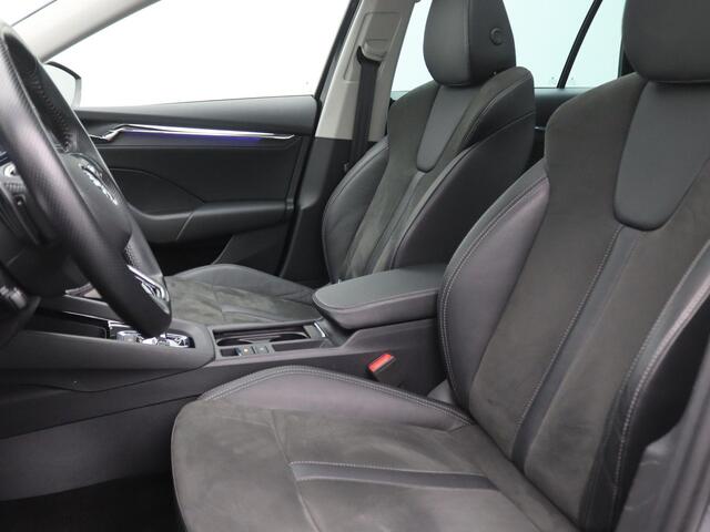 Skoda OCTAVIA Combi 1.4 TSI iV PHEV Business Edition Plus 204PK DSG SOH 98%, Pano-Schuifdak, Head-Up Display, Virtual Pedal, Achteruitrijcamera, Keyless, Voorruitverwarming, Memorystoel