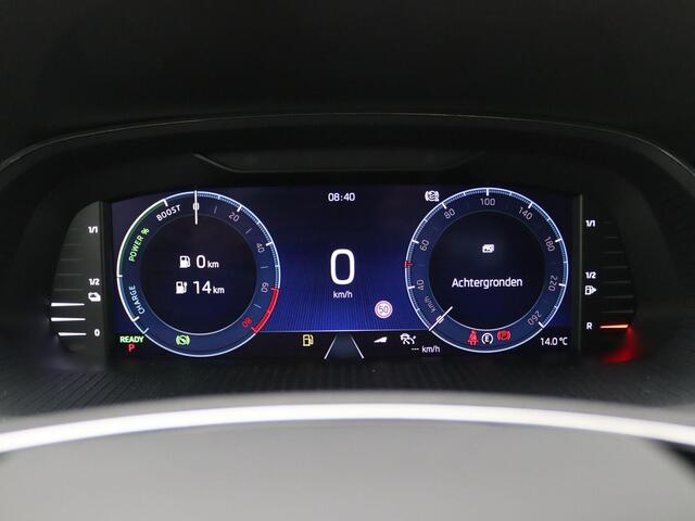 Skoda OCTAVIA Combi 1.4 TSI iV PHEV Business Edition Plus 204PK DSG SOH 98%, Pano-Schuifdak, Head-Up Display, Virtual Pedal, Achteruitrijcamera, Keyless, Voorruitverwarming, Memorystoel