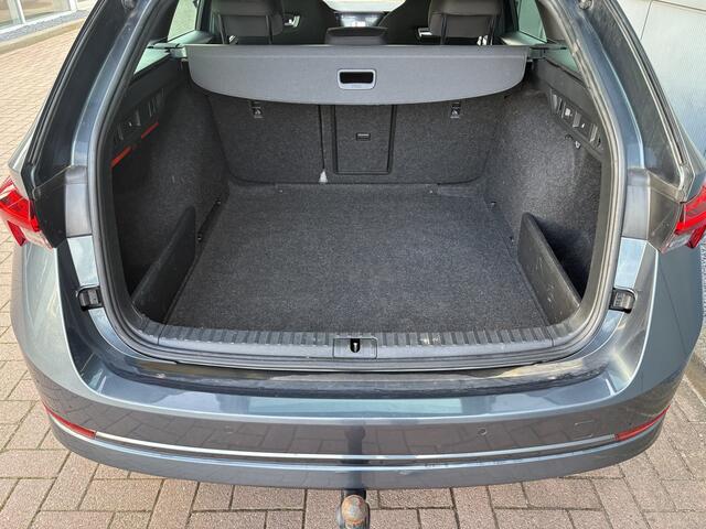 Skoda OCTAVIA Combi 1.0 TSi Sport Business VIRTUAL/SFEER/CARPLAY/PDC/TREKHAAKWEGKLAPBAAR
