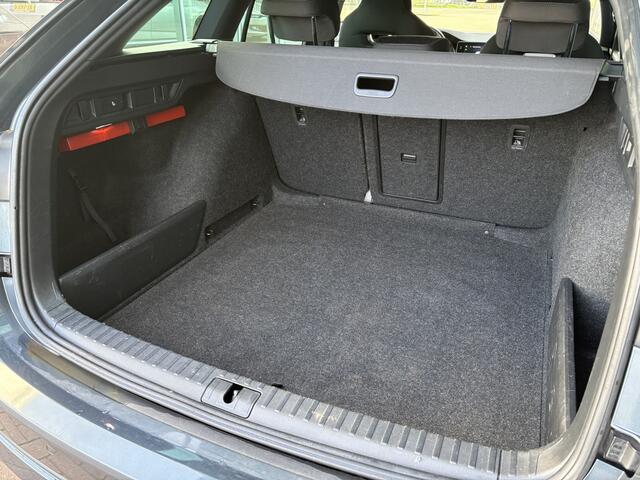 Skoda OCTAVIA Combi 1.0 TSi Sport Business VIRTUAL/SFEER/CARPLAY/PDC/TREKHAAKWEGKLAPBAAR