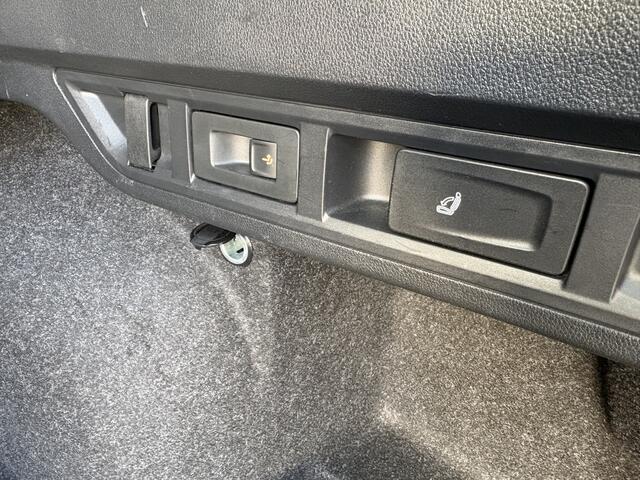 Skoda OCTAVIA Combi 1.0 TSi Sport Business VIRTUAL/SFEER/CARPLAY/PDC/TREKHAAKWEGKLAPBAAR