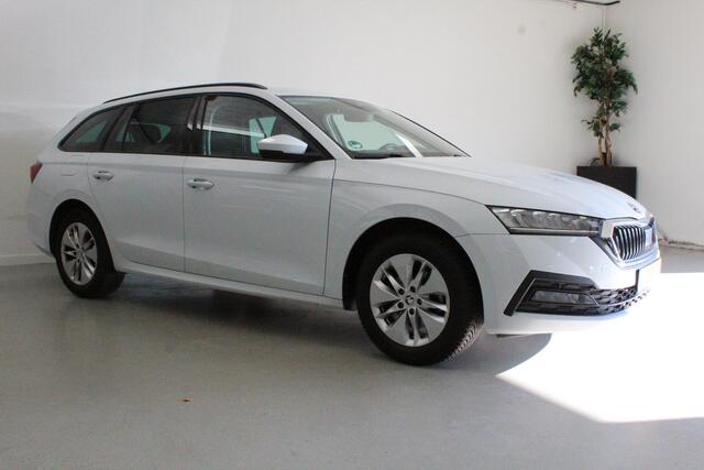 Skoda OCTAVIA Combi 1.0 TSI Business Edition | AFN-TRHAAK | CLIMA | CRUISE | PDC-V/A | CARPLAY | 16'LMV | DAB | E-KLEP |
