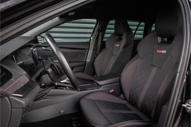 Skoda OCTAVIA Combi RS iV PHEV Business -Matrix- stoelverwarming