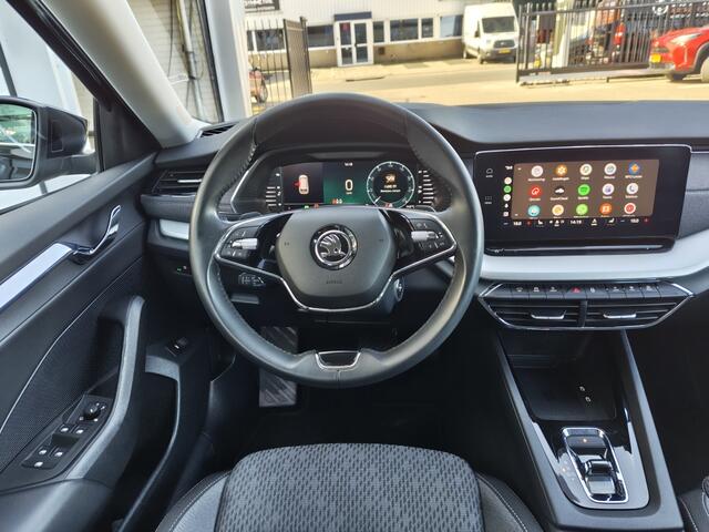 Skoda OCTAVIA Combi 1.0 e-TSI Business Edition Plus | Trekhaak | Navi | Sensoren v/a