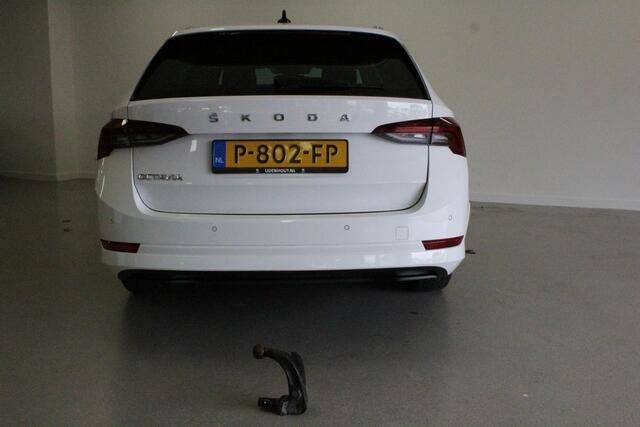 Skoda OCTAVIA Combi 1.0 TSI Business Edition Plus | AFN-TRHAAK | ACC | STOEL-VERW | CLIMA | CARPLAY | PDC-V/A | LED | DAB |