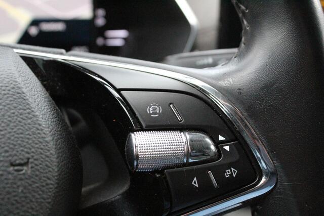 Skoda OCTAVIA Combi 1.0 TSI Business Edition Plus | AFN-TRHAAK | ACC | STOEL-VERW | CLIMA | CARPLAY | PDC-V/A | LED | DAB |