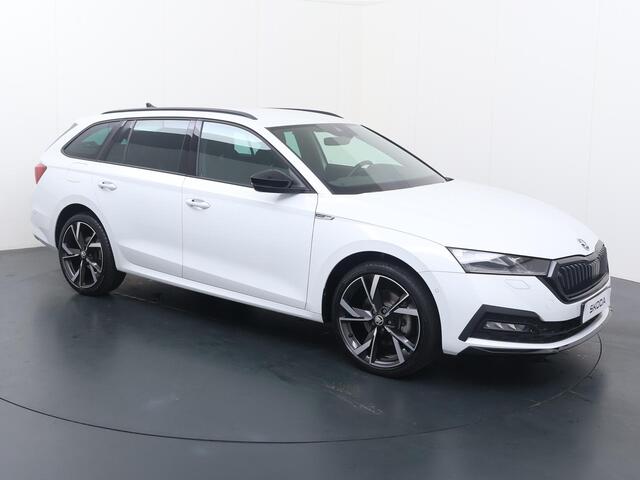 Skoda OCTAVIA Combi 1.4 TSI iV PHEV Sportline Business | 204 PK | SoH 97% | Automaat | Climate control | Stoelverwarming | 19" LM velgen |