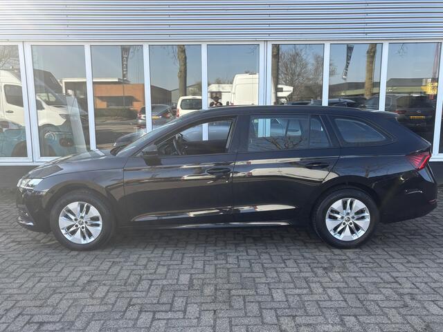Skoda OCTAVIA Combi 1.0 e-TSI Business Edition | Sfeerverlichting | Parkeersensoren | Apple Carplay | Lane Assist