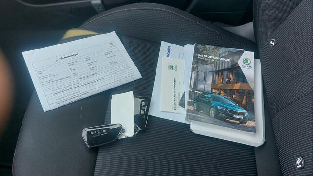 Skoda OCTAVIA Combi 1.0 e-TSI Sport Business CLIMA/NAVI/AUTOMAAT BJ 2023