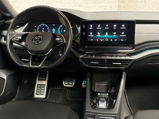 Skoda OCTAVIA Combi 1.0 e-TSI Sportline Automaat (PANORAMADAK, KUIPSTOELEN, VIRTUAL COCKPIT, APPLE CARPLAY, ZWART HEMEL, STOELVERWARMING, GETINT GLAS, KEYLESS, SFEERVERLICHTING, NIEUWSTAAT)