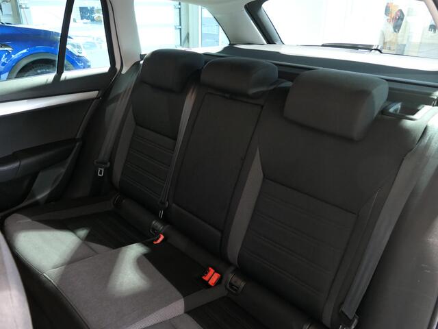 Skoda OCTAVIA Combi 1.5 TSI Greentech Ambition Business - Elektrisch glazen panorama-dak - Sensor v+a - 17" lmv - Afneembare trekhaak - Stoelverwarming