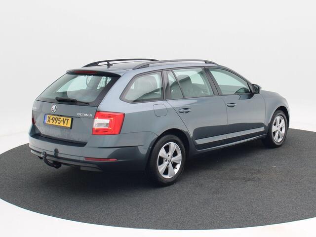 Skoda OCTAVIA Combi 1.5 TSi 150 Pk Automaat Style | Trekhaak | Cruise Control | Stoelverwarming | Camera | CarPlay | Climatronic | 16 Inch | 78.869 Km !!