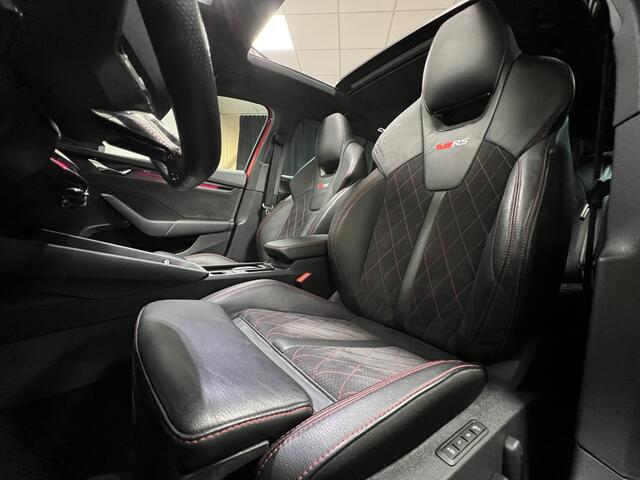 Skoda OCTAVIA Combi 1.4 TSI RS iV PHEV Business | PANO | ACC | KEYLESS | STOEL-/STUURVERWARMING | VRS |