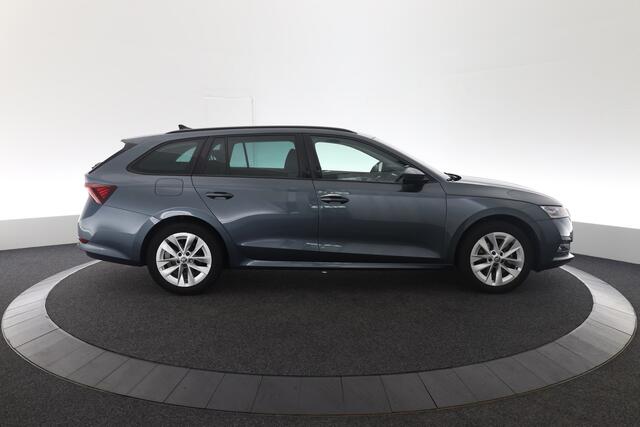 Skoda OCTAVIA Combi 1.5 e-TSI Business Edition | ACC | Stoelverwarming