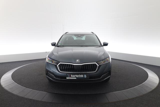 Skoda OCTAVIA Combi 1.5 e-TSI Business Edition | ACC | Stoelverwarming