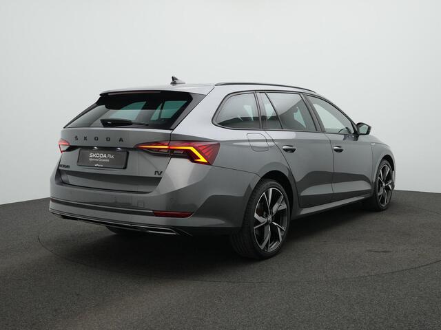 Skoda OCTAVIA 1.4 TSI 204 pk iV PHEV Sportline | Stuur-/achterbankverwarming | Parkeersensoren voor/achter | Side Assist | Keyless Entry