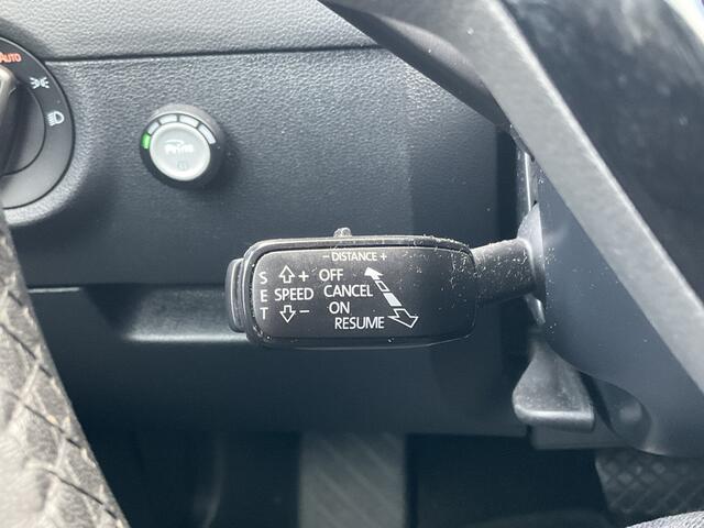 Skoda OCTAVIA Combi 1.5 TSI 150PK Aut7 Sport Stoel/Stuurverw. Carplay Business Greentech