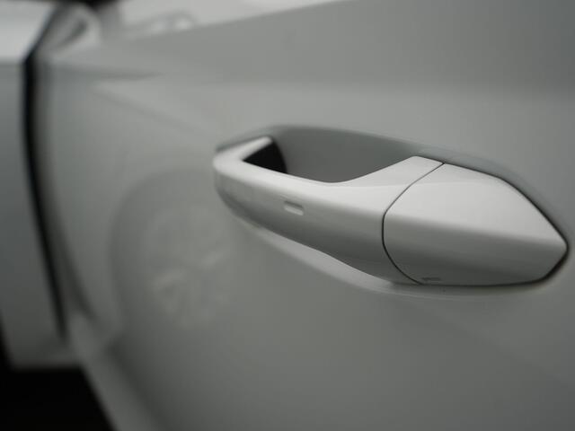 Skoda OCTAVIA Combi 1.0 TSI Business Edition - RIJKLAARPRIJS - Achteruitrijcamera - Apple Carplay - Android Auto