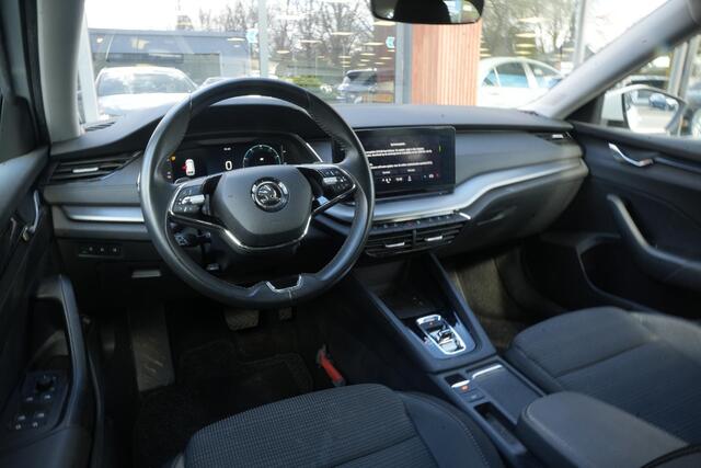 Skoda OCTAVIA Combi 1.4 TSI iV PHEV Business Edition Adaptieve Cruise Virtual Dash Navi Trekhaak