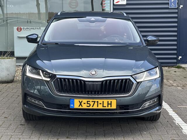 Skoda OCTAVIA Combi 1.4 TSI iV PHEV Business Edition Plus | Adaptive Cruise Control | Stoel-/Stuurverwarming | Elektrische Stoelen met geheugen | Climate Control | Parkeercamera/-sensoren | Apple Carplay/Android Auto | Elektrische kofferbak | Keyless Entry/Start | Full