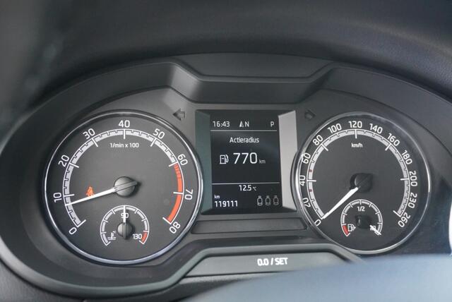 Skoda OCTAVIA Combi 1.5 TSI Greentech Bns 150Pk CarPlay | Cruise | Clima | NAP