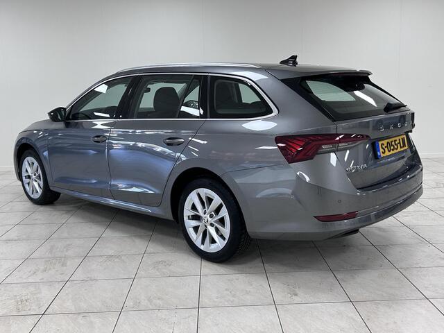 Skoda OCTAVIA Combi 1.5 e-TSI Business Edition Plus NAVIGATIE | PARKEERSENSOREN | VERWARMBARE VOORSTOELEN