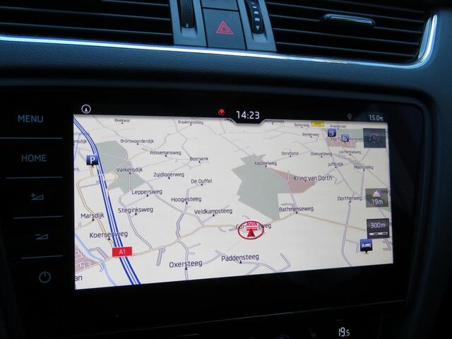 Skoda OCTAVIA 1.0 TSI 115pk DSG-aut. Style / Led / 18 Inch / Navi / Stoelverw. / BOVAG garantie