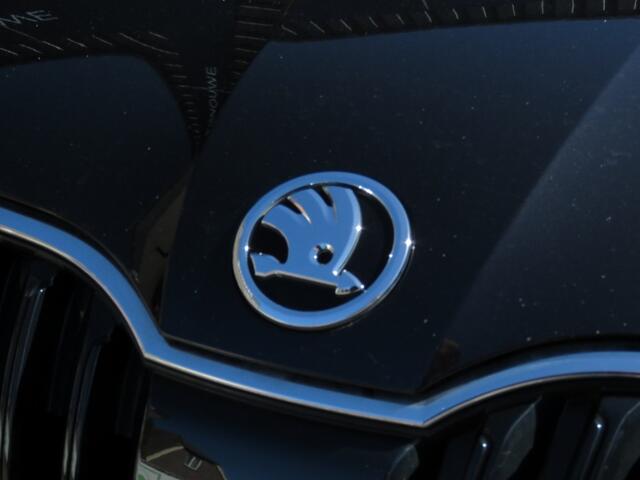 Skoda OCTAVIA 1.0 TSI 115pk DSG-aut. Style / Led / 18 Inch / Navi / Stoelverw. / BOVAG garantie