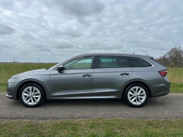 Skoda OCTAVIA Combi 1.0 TSI Business Edition Plus Elec. Trekhaak / Stuur/Stoel verwarming