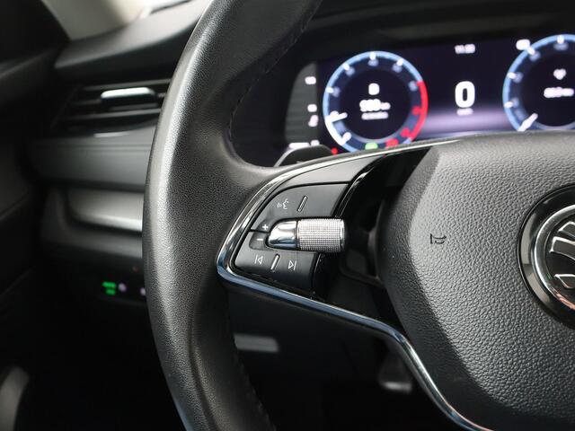 Skoda OCTAVIA Combi 1.0 e-TSI Ambition | 110 PK | Automaat | Trekhaak wegklapbaar | Digitaal instrumentenpaneel |