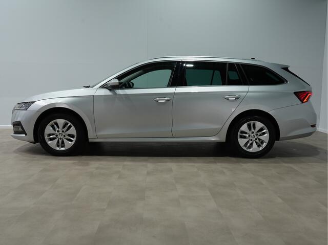 Skoda OCTAVIA Combi 1.0 e-TSI Business Edition | Trekhaak | Navigatie | Android/Carplay | Stoelverw. | Acc 259