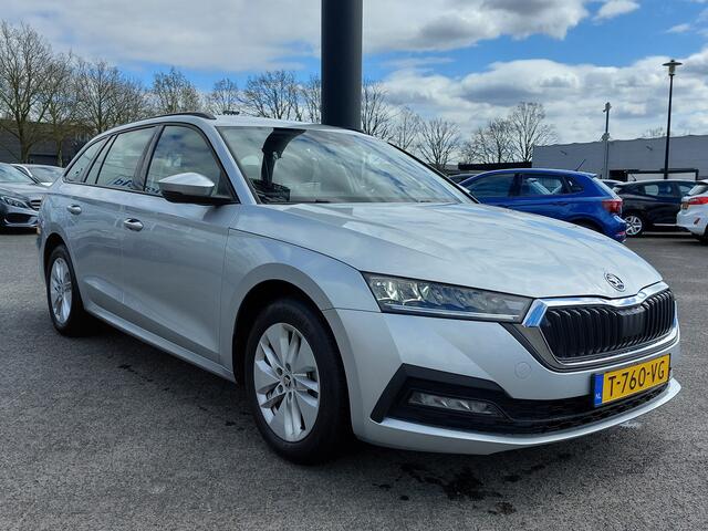 Skoda OCTAVIA Combi 1.0 TSI 110pk Ambition | Origineel NL | Navi | Apple Carplay+Android Auto | Clima | Cruise | Led Koplampen | Rijstrook+Licht+Regensensor | Pdc | 16''lm | Trekhaak