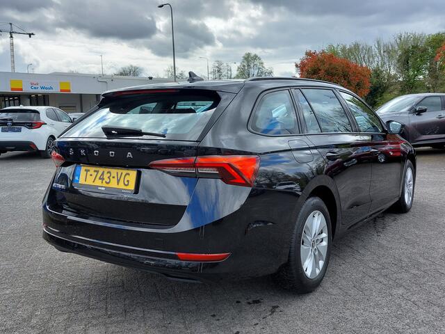 Skoda OCTAVIA Combi 1.0 TSI 110pk Ambition | Origineel NL | Navi | Apple Carplay+Android Auto | Clima | Cruise | Led Koplampen | Rijstrook+Licht+Regensensor | Pdc | 16''lm | Trekhaak