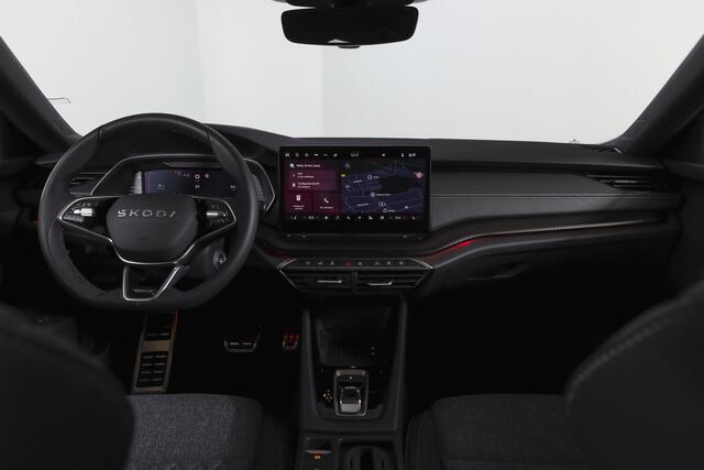 Skoda OCTAVIA Combi 1.5 TSI MHEV 150 PK Sportline Tour | Elek. Trekhaak | Matrix Led | Adapt. Cruise | Winterpakket | 13 inch Navi | Camera | NAV + App. Connect | ECC | Elek. Klep | LM 18" | 1414