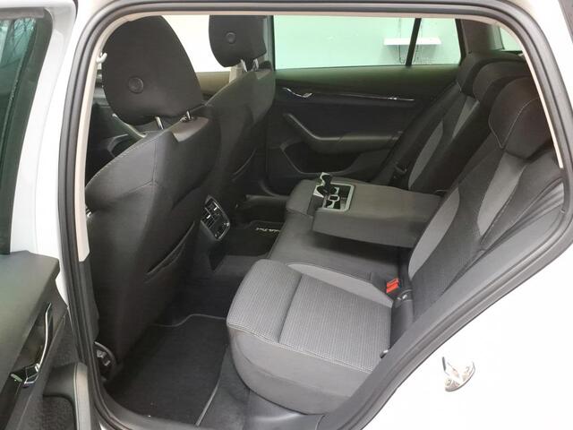 Skoda OCTAVIA Combi 1.4 TSI iV 204pk PHEV Business Edition / Panoramadak / Smart Link / Stoelverwarming / Wordt Verwacht