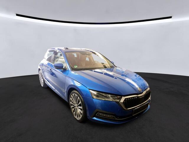 Skoda OCTAVIA Combi 1.4 TSI iV 204pk PHEV Business Edition / Panoramadak / Alcantara / Head Up / Wordt Verwacht