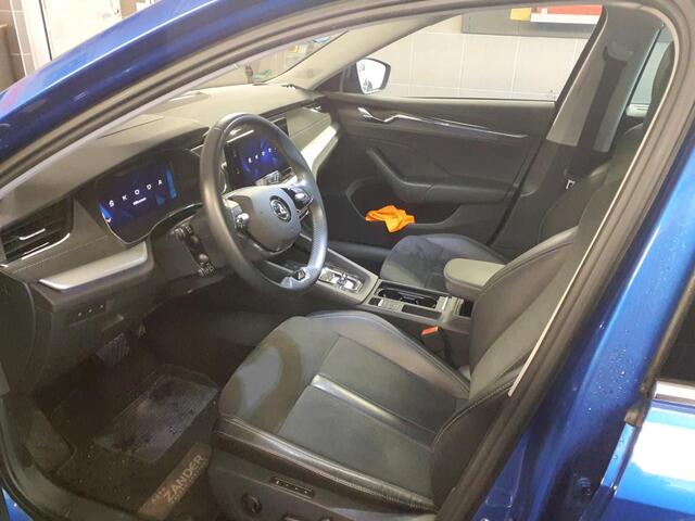 Skoda OCTAVIA Combi 1.4 TSI iV 204pk PHEV Business Edition / Panoramadak / Alcantara / Head Up / Wordt Verwacht